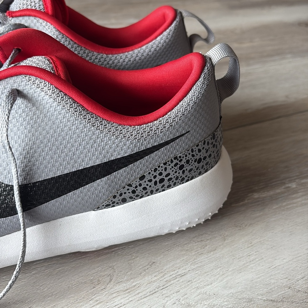 SOLD ALREADY Nike Roshe golf shoe size 13 Red Grey Golf shoe Athletic - Picture 4 of 9